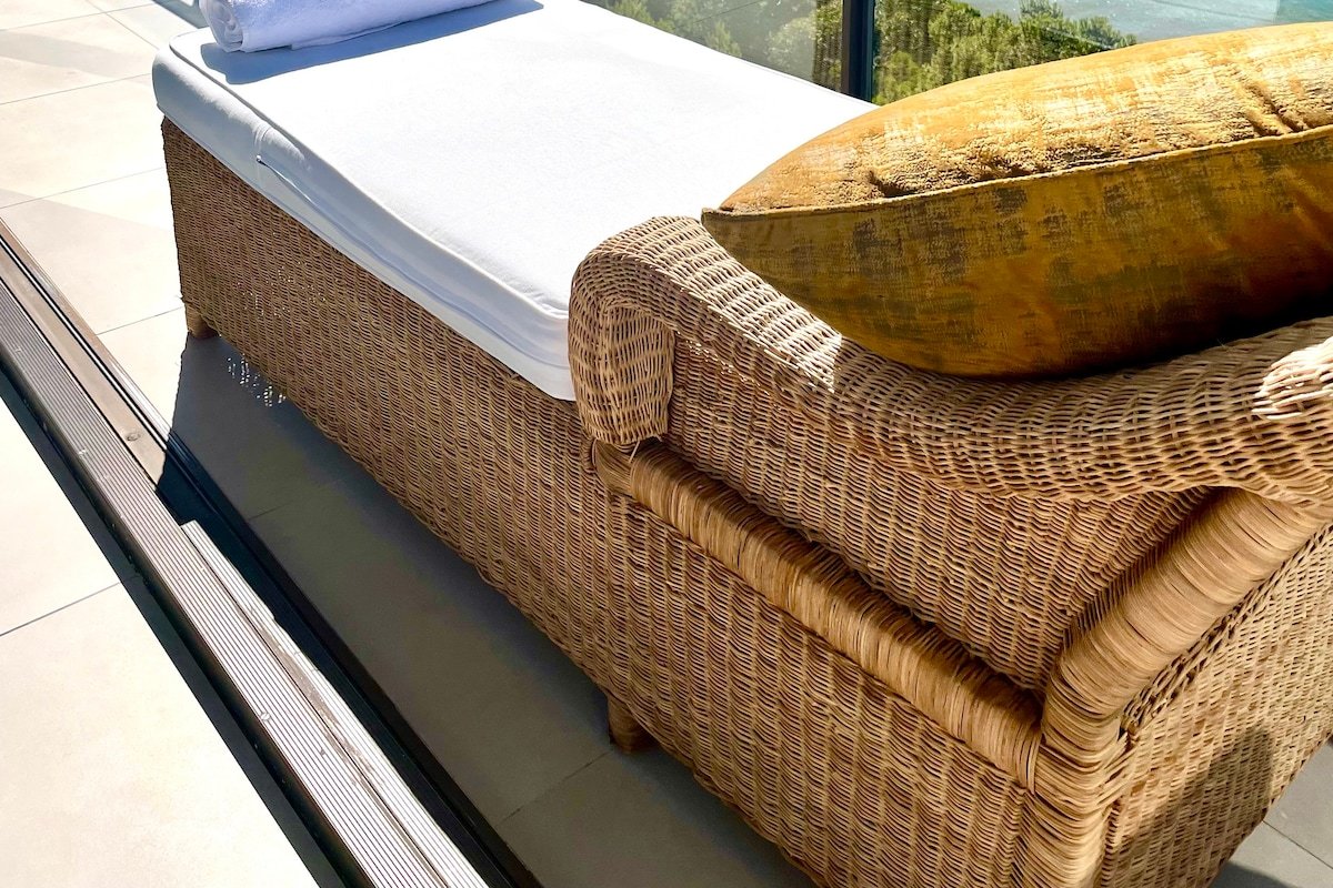 Stunning ocean view house with heated indoor pool gallery image 3