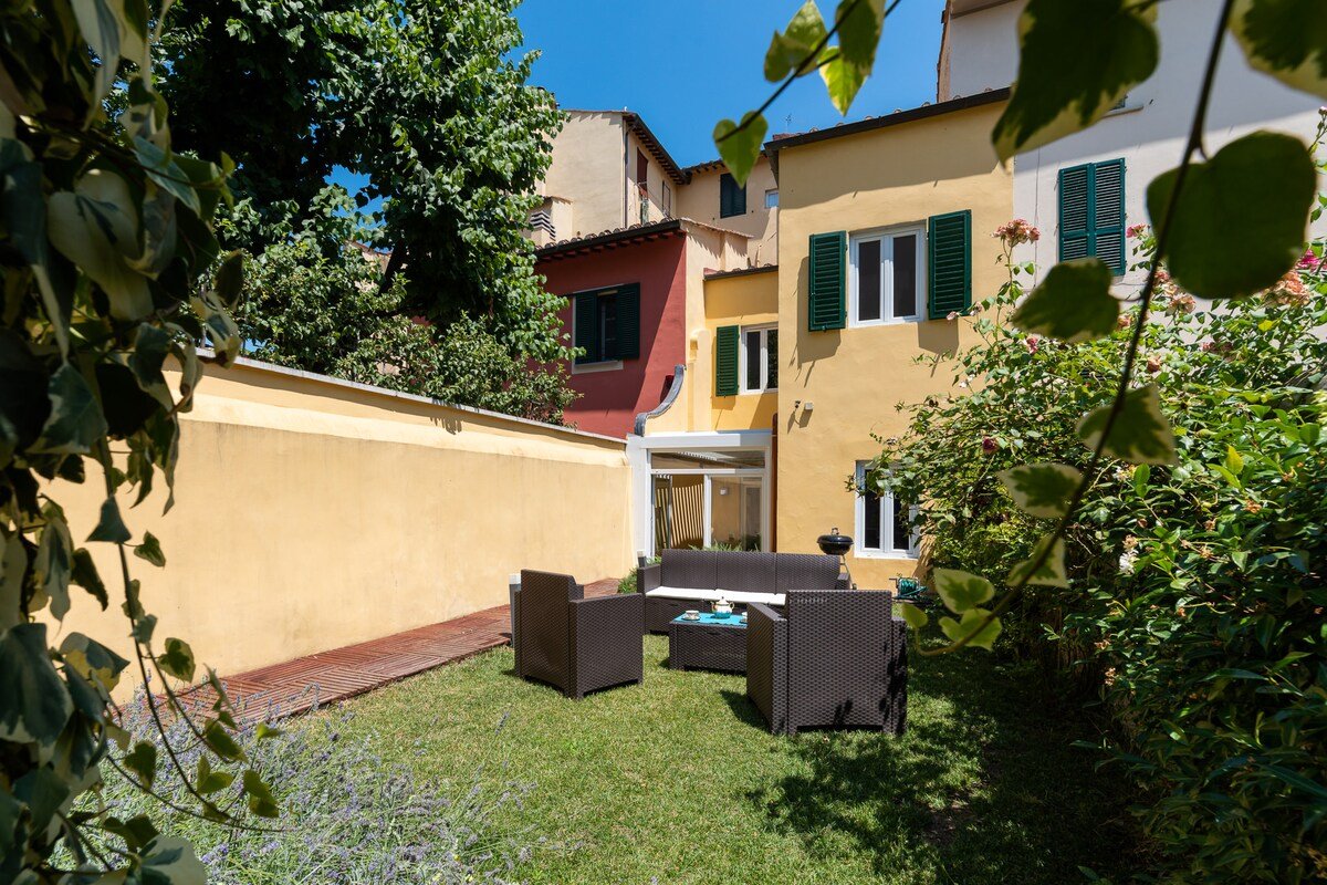 SCALA GARDEN entire house gallery image 3