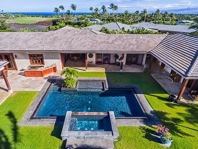 5 Bdrm Home with Amazing Pool, Great for Families!