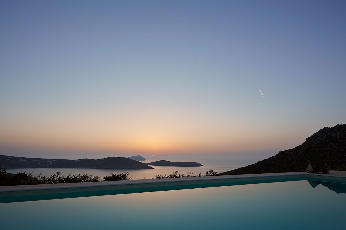 House with a view and private pool gallery image 4