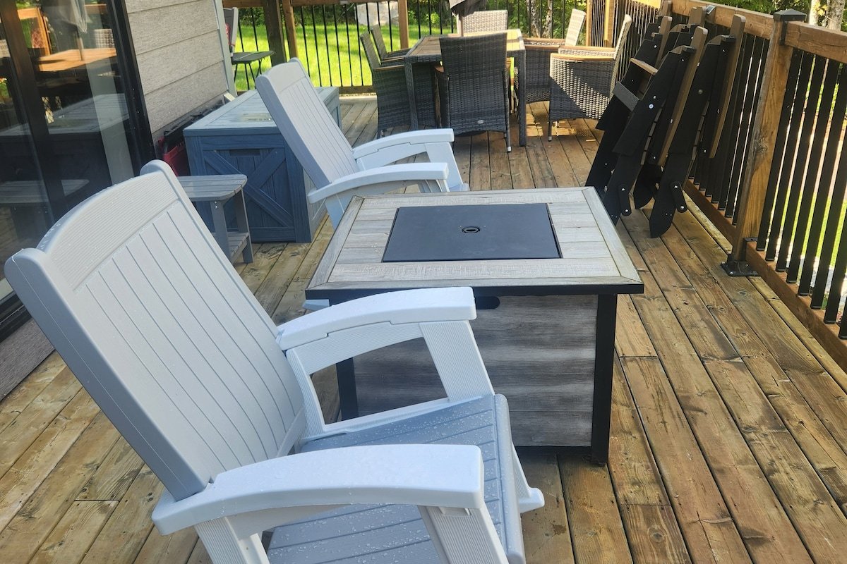 Cottage on North Lake gallery image 4