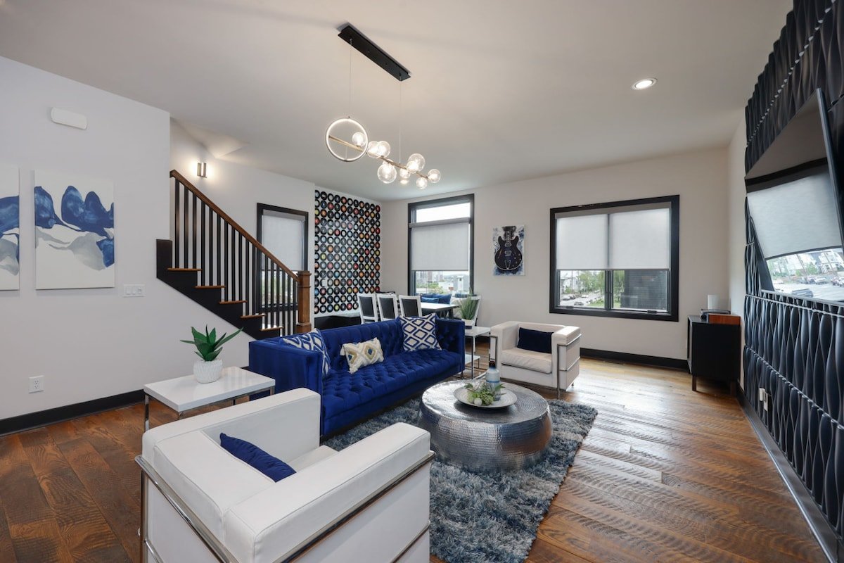 Blue Suede Dream | Rooftop Views + Prime Location gallery image 3