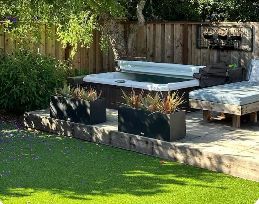 Spacious Coastal Retreat near the Harbor/Beaches gallery image 2