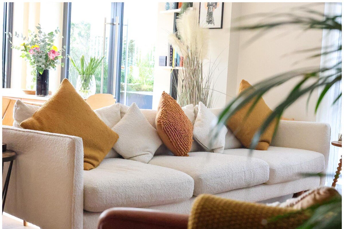 Modern penthouse in London gallery image 4