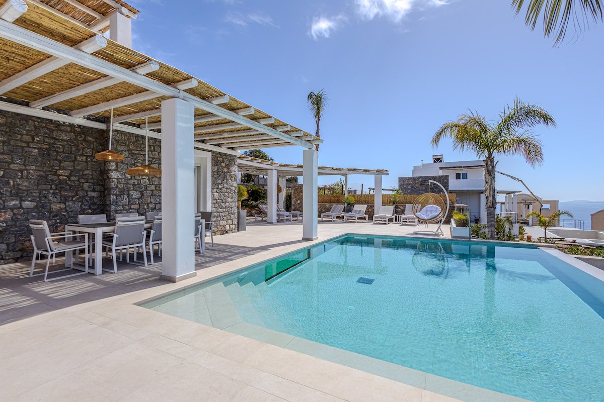 Pearl of Pefki ~ Luxury Villa ~ Amazing View gallery image 5