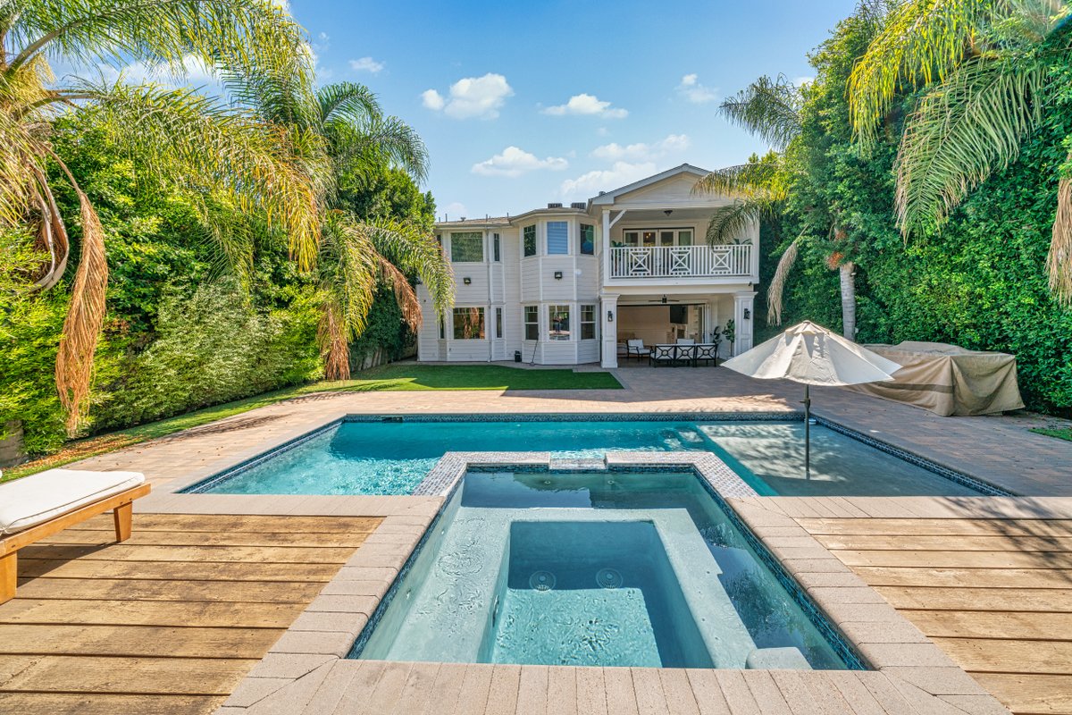 Crystal Outstanding House w Heated Pool & Jacuzzi