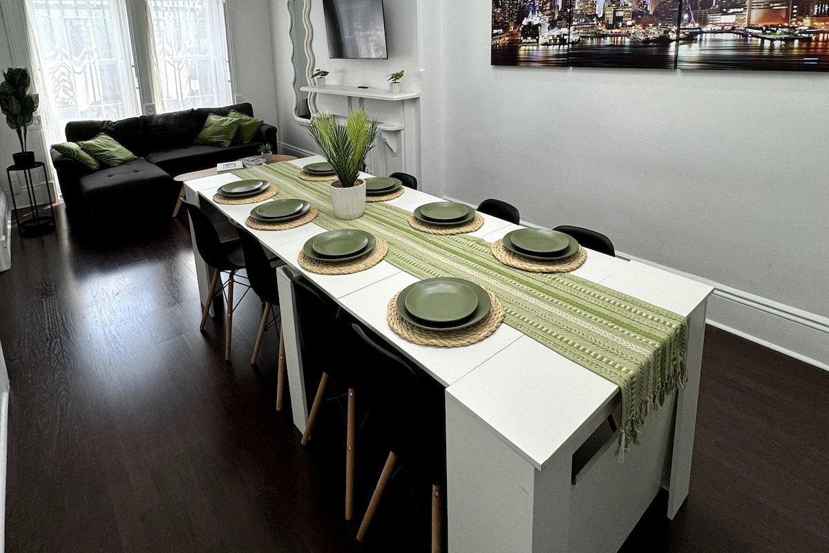 Charming Central Brooklyn Brownstone gallery image 2