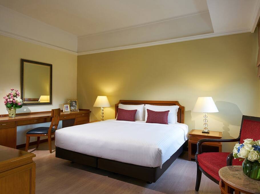 Charming 3BR Apt in the Heart of Orchard Road gallery image 3