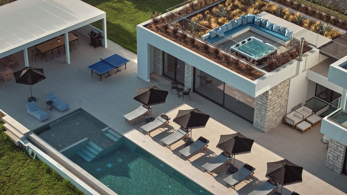 Gavras Exclusive Villa I, 2 Pools, Gym & SeaViews gallery image 5