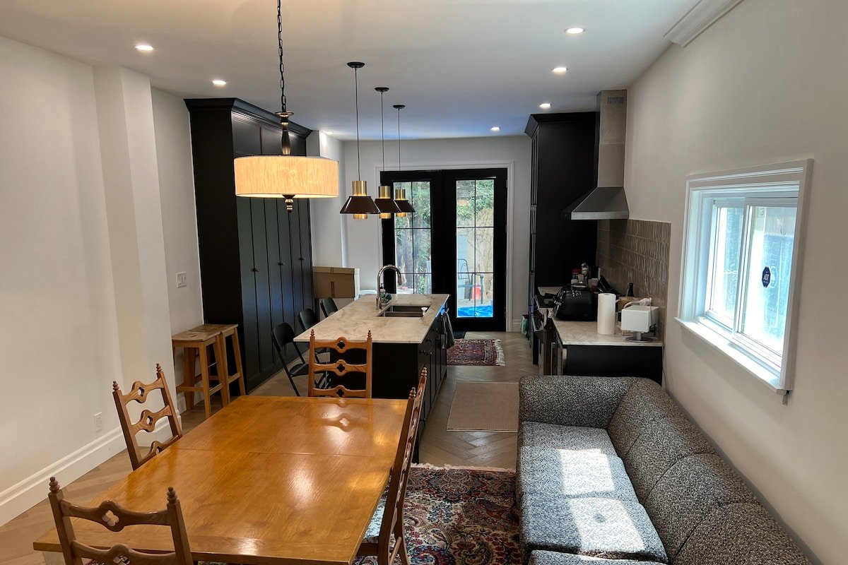 Heritage Charm w/ Rooftop Oasis gallery image 4