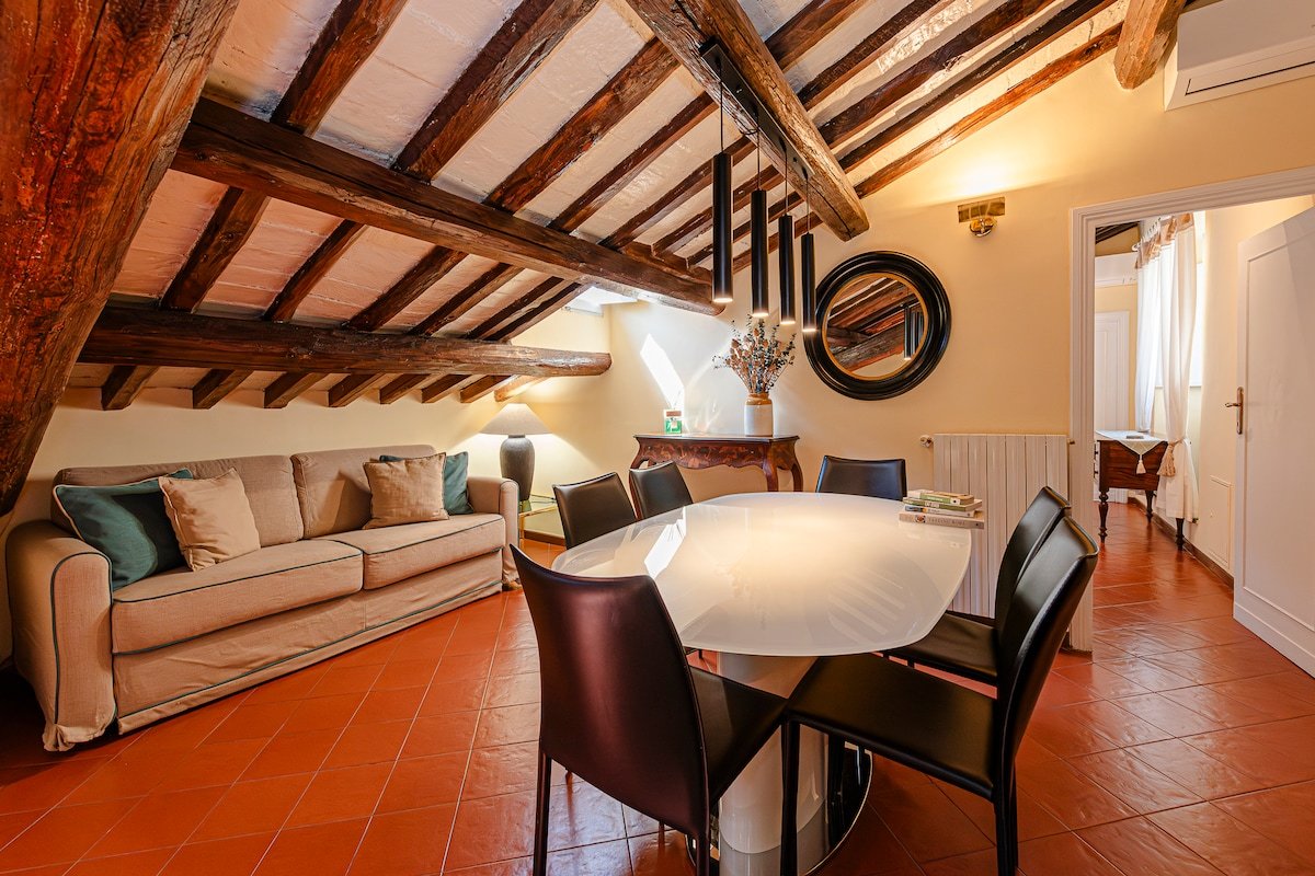 The Pantheon – Charming Apt with Terrace gallery image 3