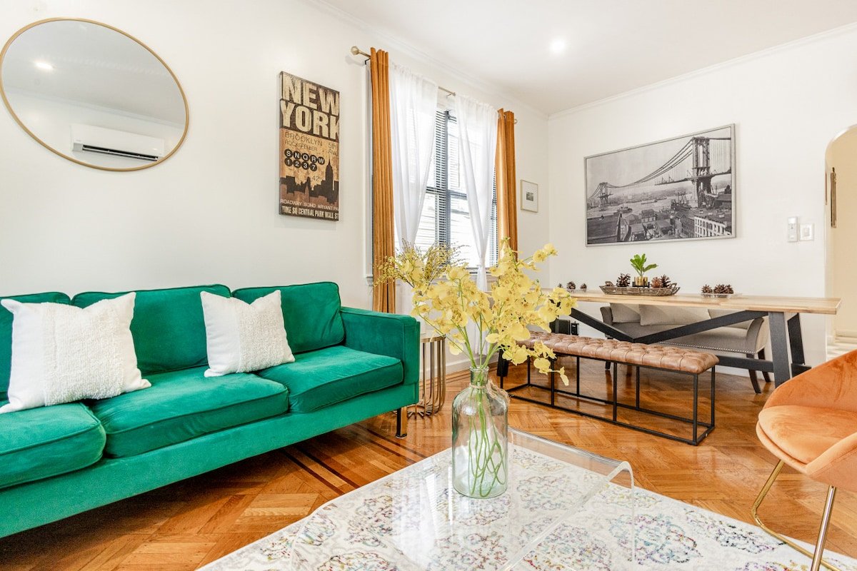 The Brooklyn Haven 6BR|2 Ba | Free Parking gallery image 3