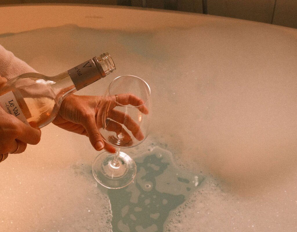 Large Côte d’Azur villa with stunning views & pool gallery image 3