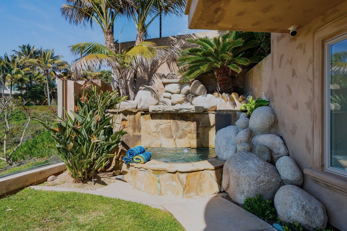 Ocean & Spa – Crystal Shores Villa gallery image 3