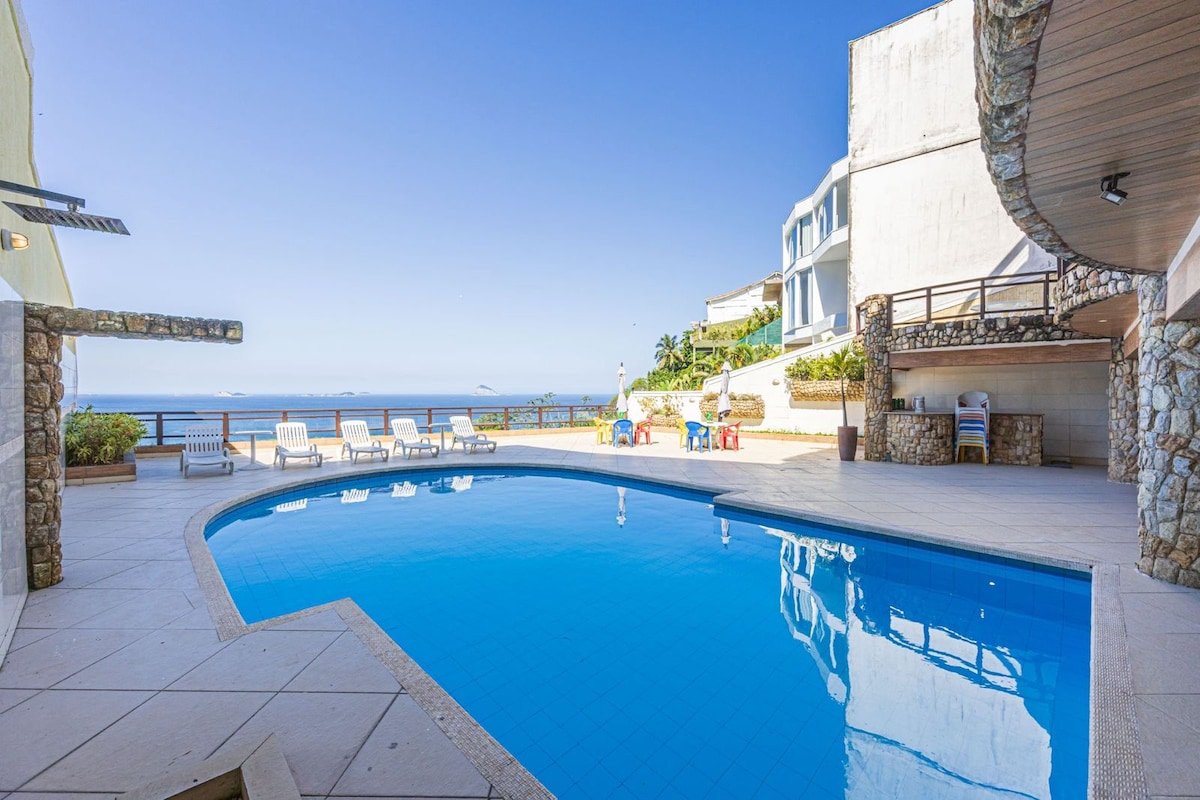 Mansão na Joatinga! De Frente ao Mar c/ 6 Suítes! gallery image 3