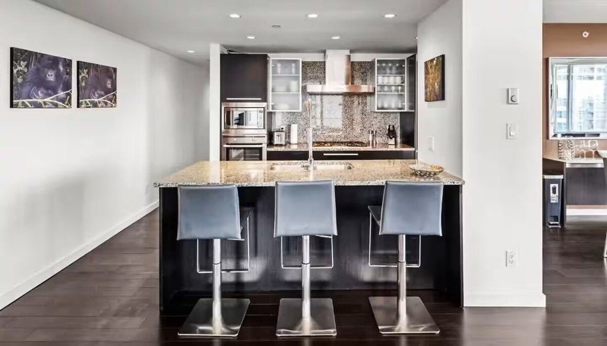 Waterfalls Hotel – Empress Suite 2 Bedroom gallery image 4