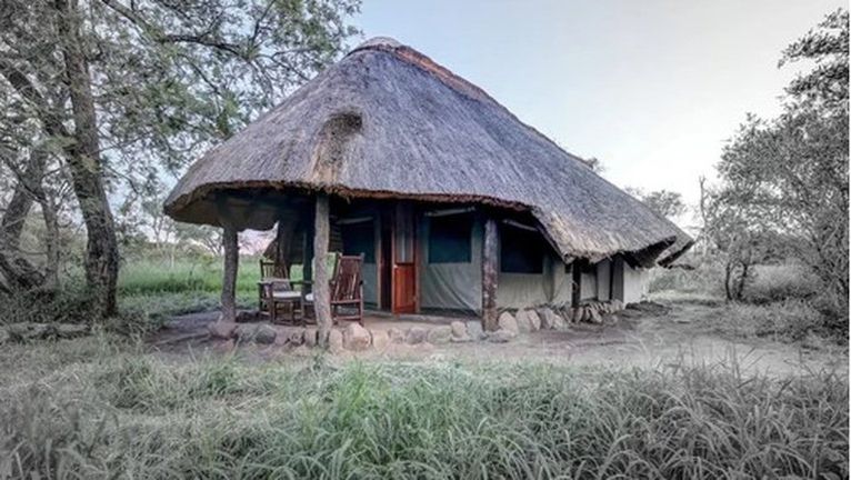 Pungwe Safari Camp Semi Tented Thatched Chalet Single