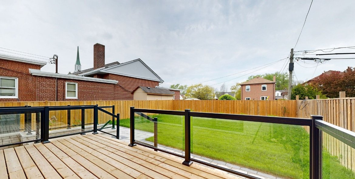 Ultimate luxury custom built-25minutes to Downtown gallery image 5