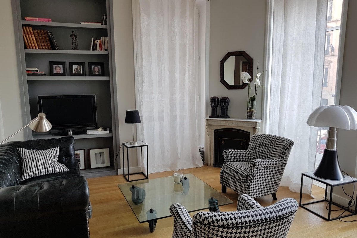 Apartment with a view on Fourvière gallery image 5