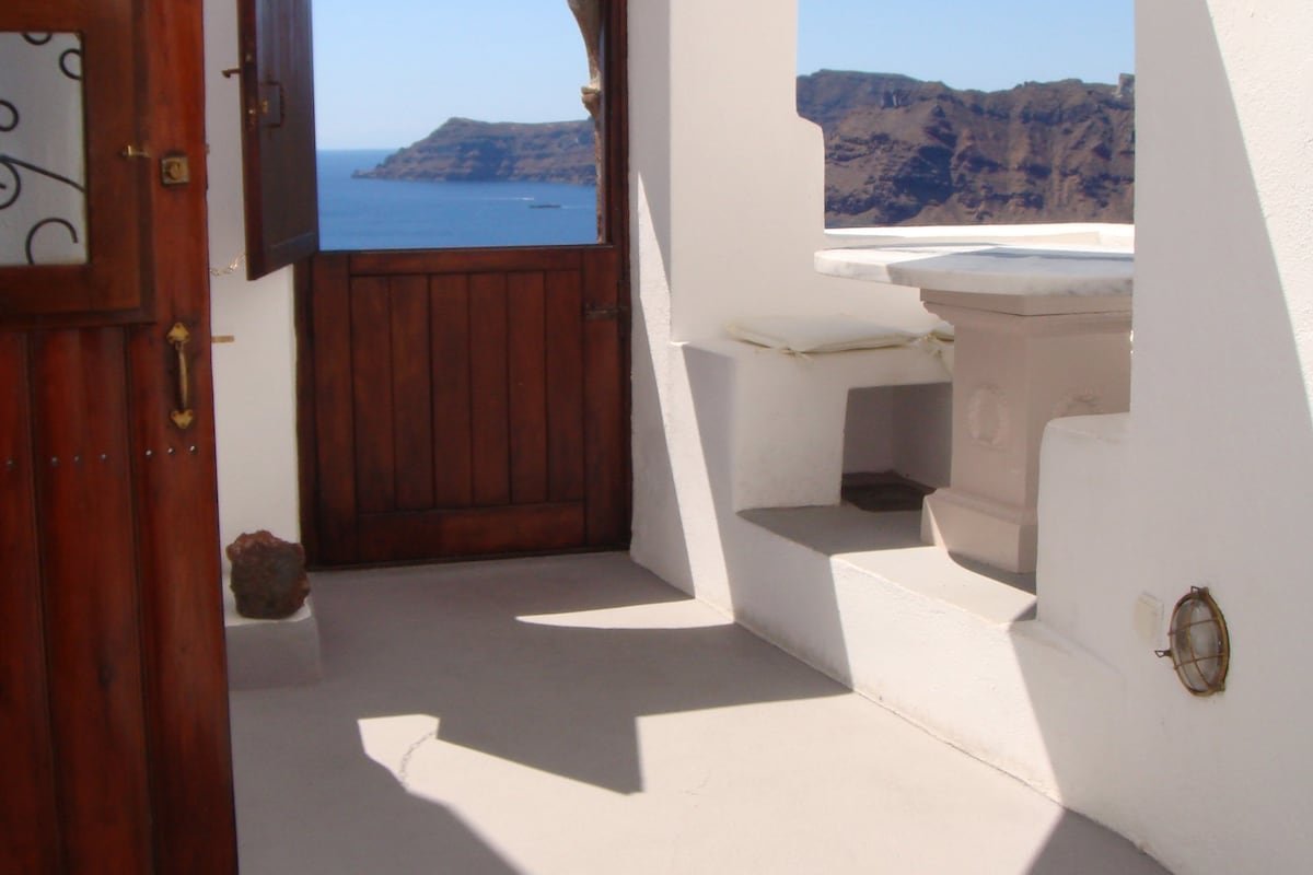 VILLA MATILDE-VOLCANO VIEW gallery image 5