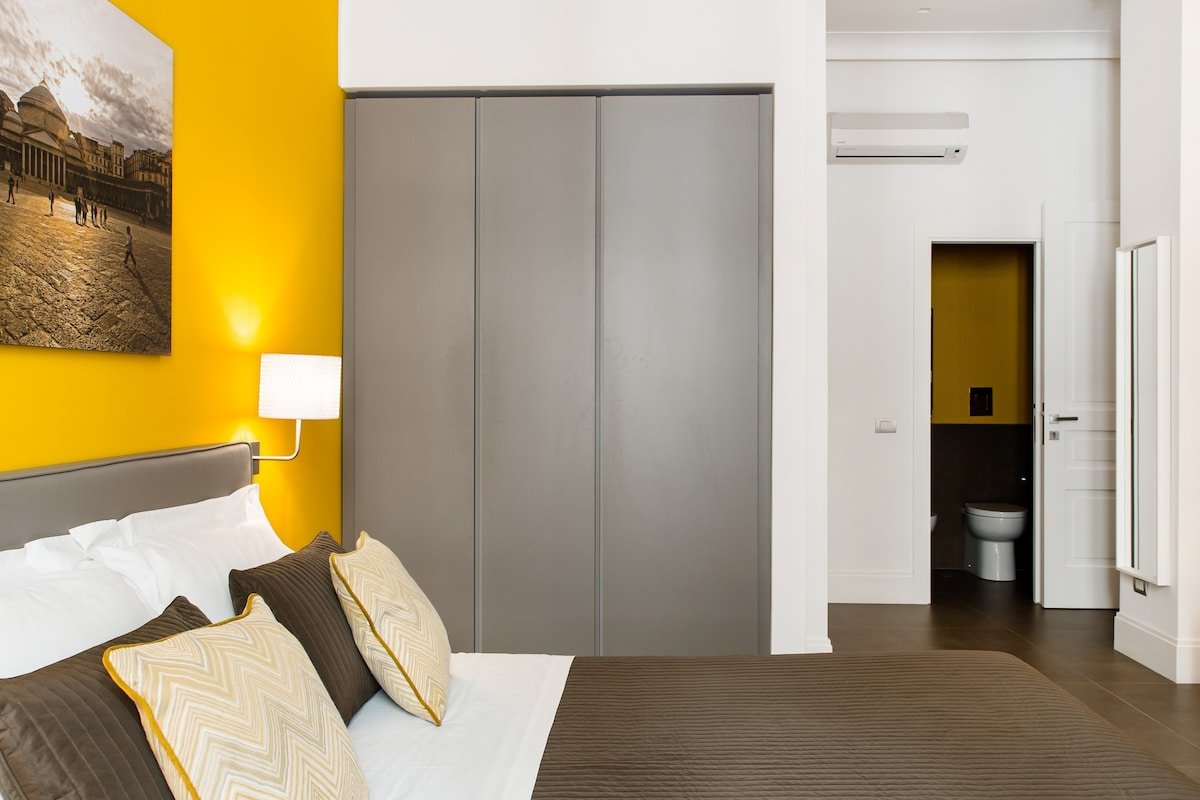 N’apARTment-Ampio appartamento in centro con Arte gallery image 3