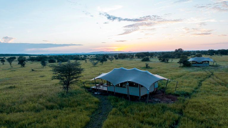 Escarpment Luxury Camp Serengeti photo