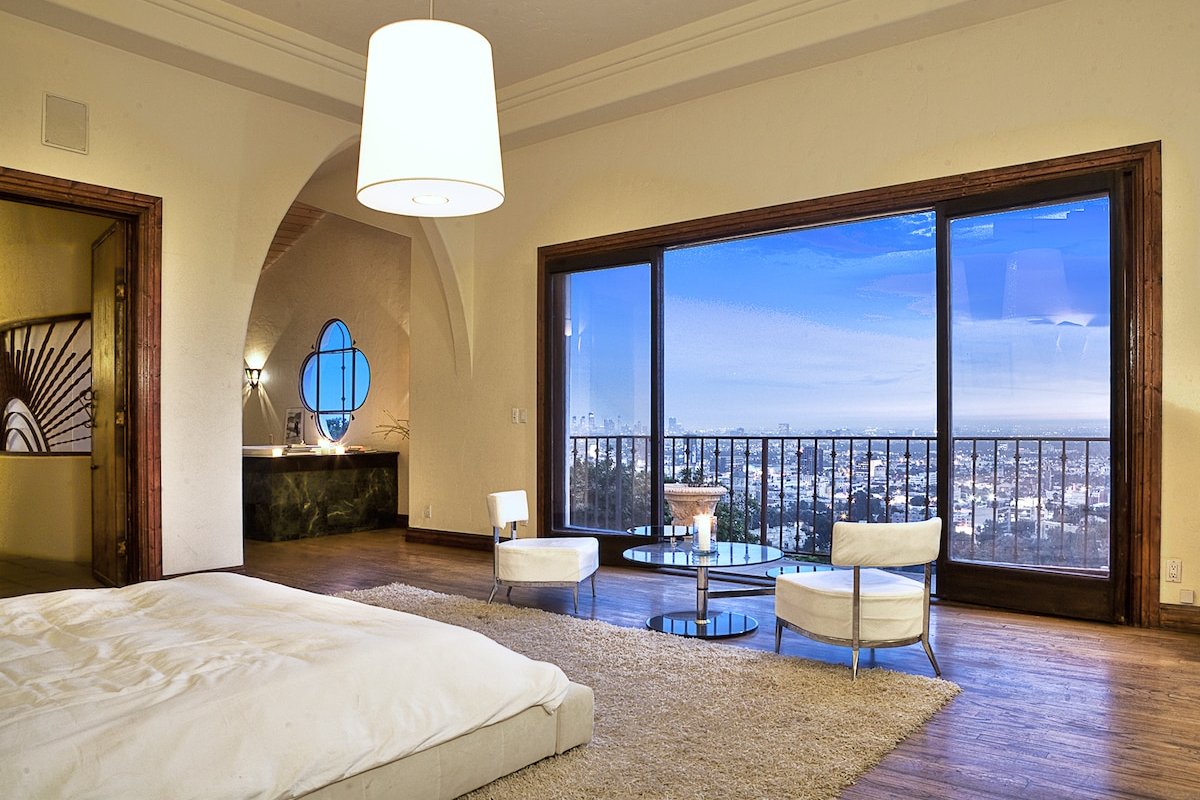 Sky Villa & Infinity Ocean-City Views Pool & Spa Elevator gallery image 4