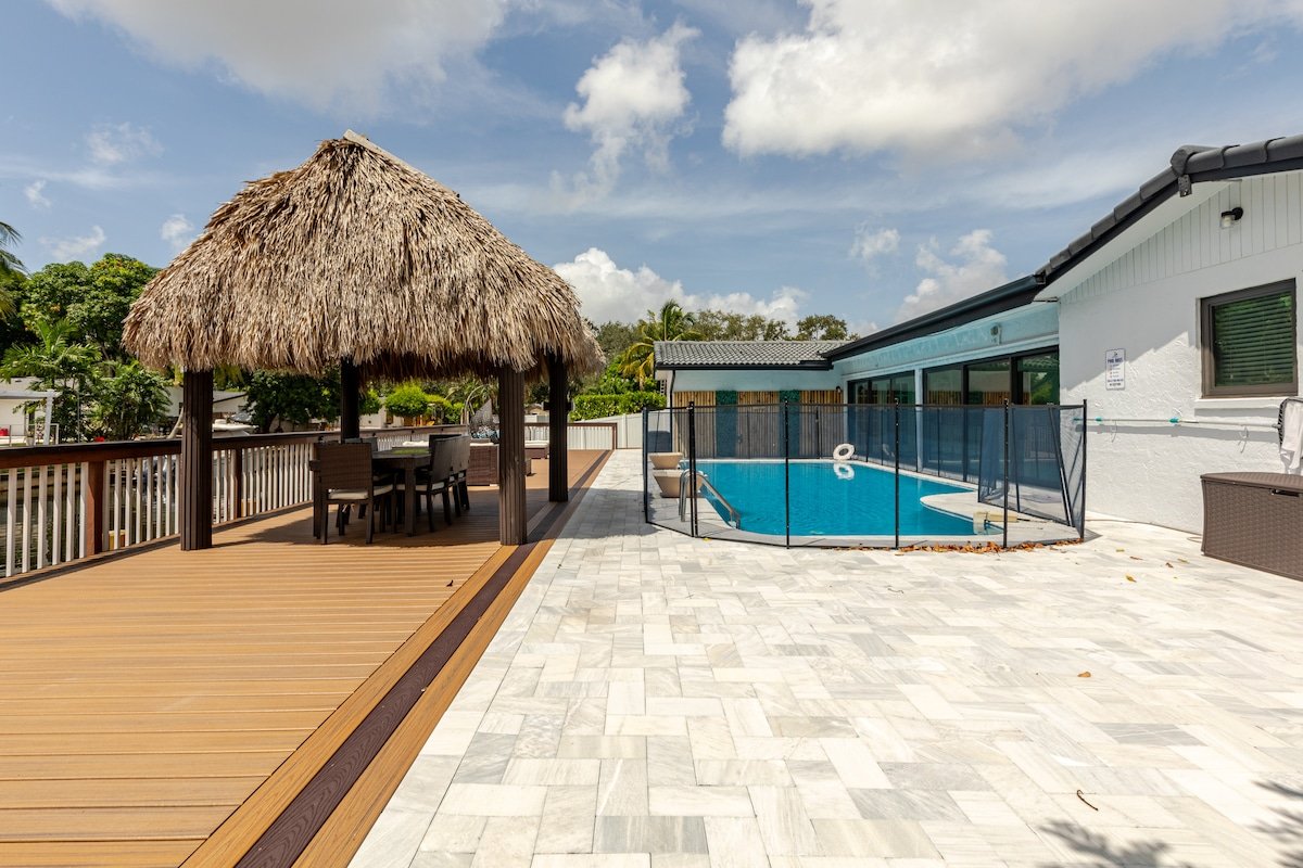 World Cup HQ • Near Hard Rock Stadium • 4BR (8) gallery image 3