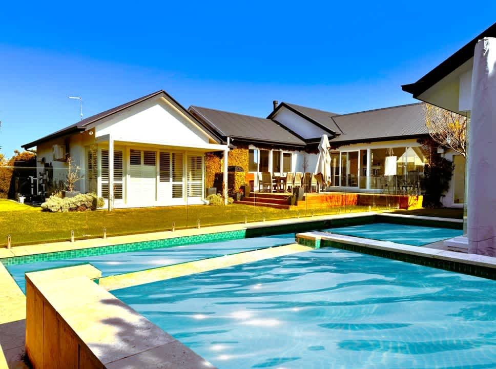 *Royadie Resort*- Pool, Spa, Tennis, 500m to beach gallery image 2