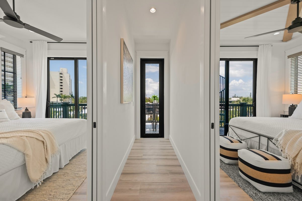 New luxury home with rooftop deck – Seashell Esta gallery image 5