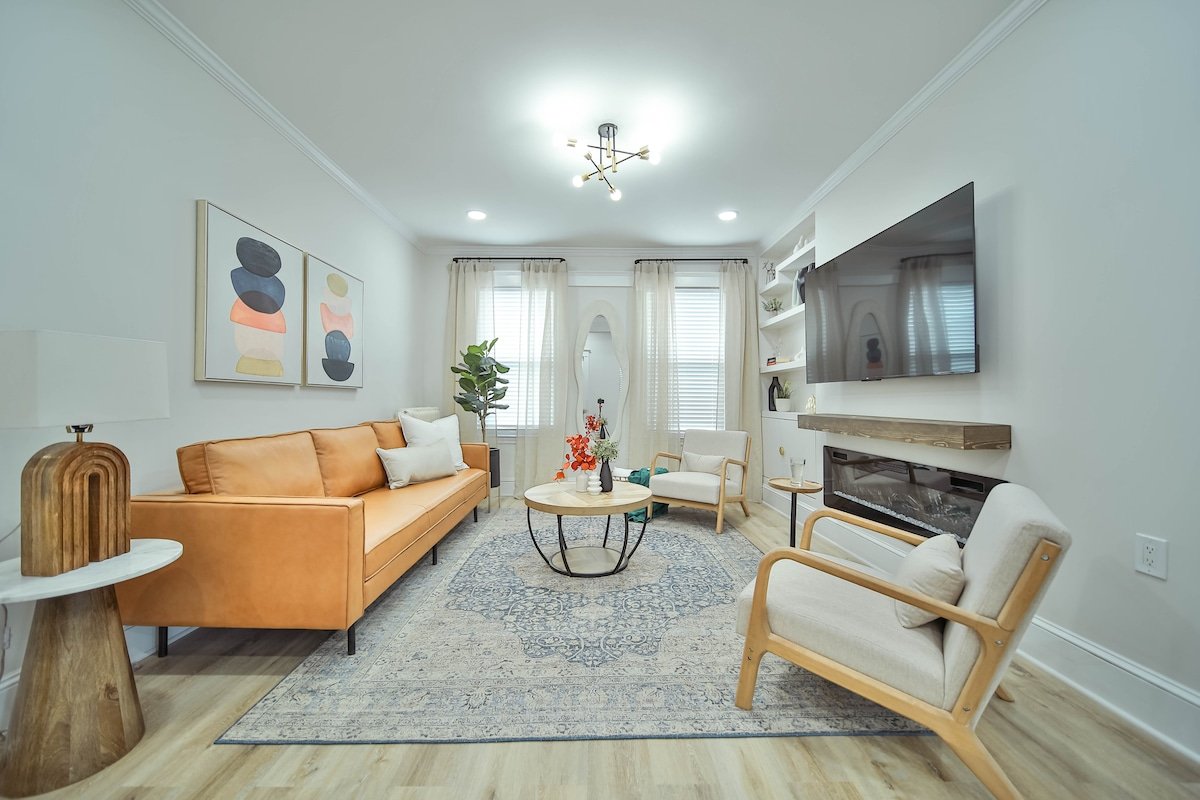 Large Duplex Free Prkg mins 2 Train downtownFenway gallery image 3