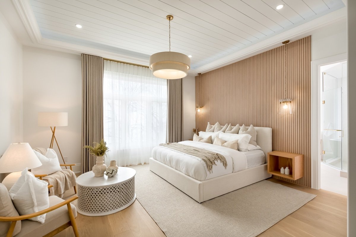 Georgina Waterfront Villa gallery image 2