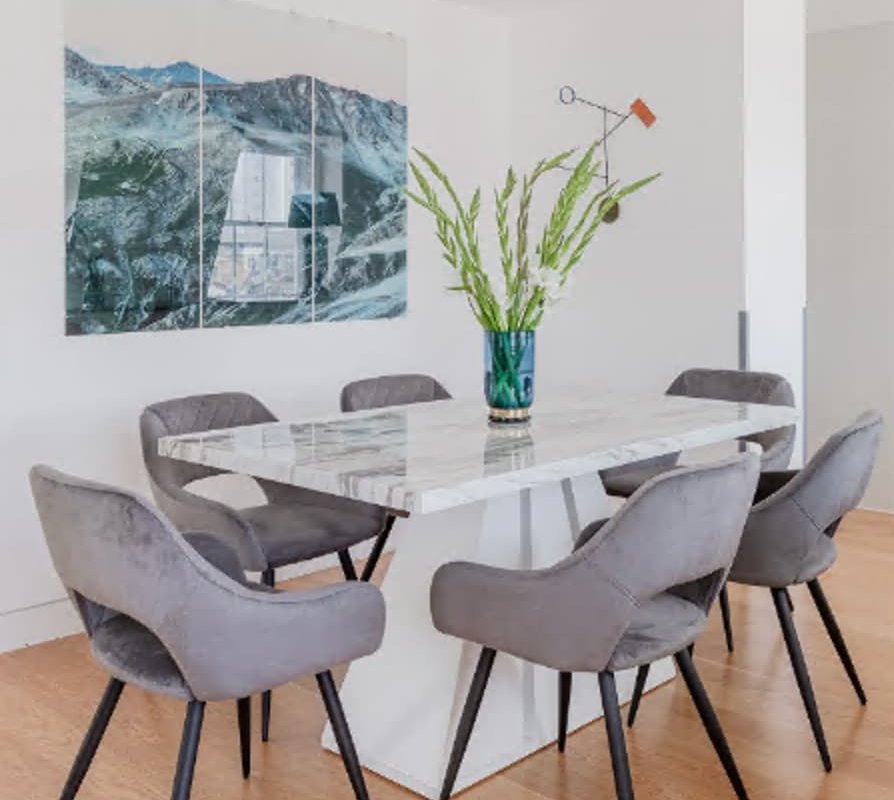 Stunning Covent Garden DREAM COME TRUE Surprise! gallery image 3