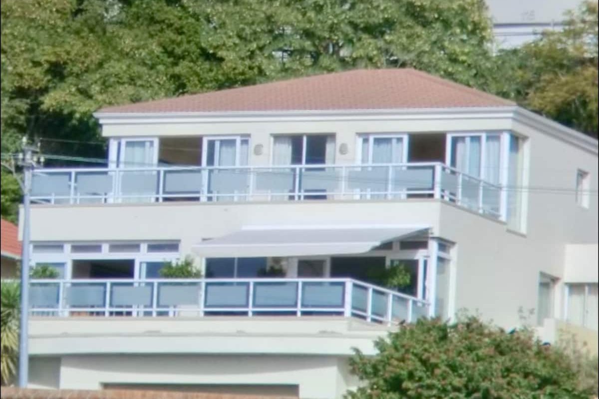 Villa with spectacular sea views gallery image 3