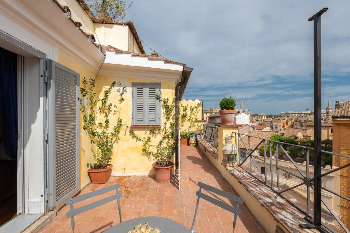 The Domes of Borromini – Charming Apartment. gallery image 4