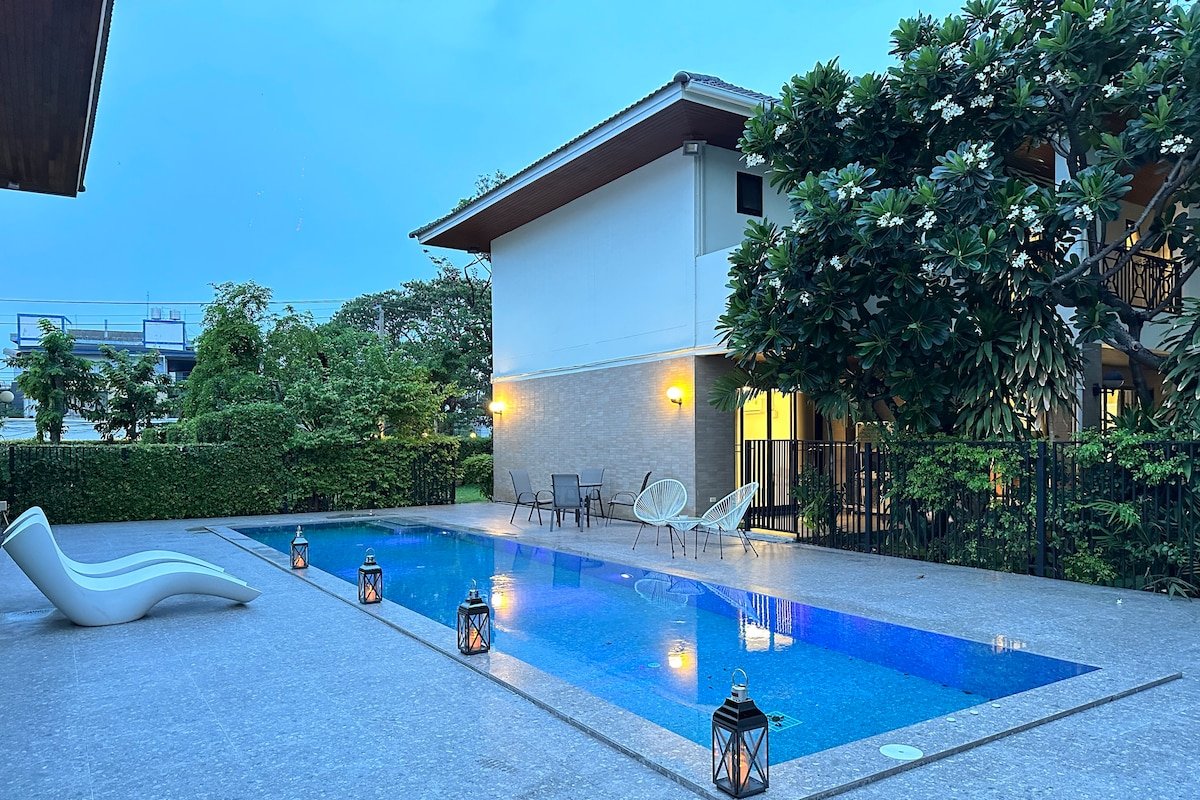 富人区素坤逸71巷曼谷壹号庄园别墅五卧五卫 订满三天以上送接机 gallery image 3