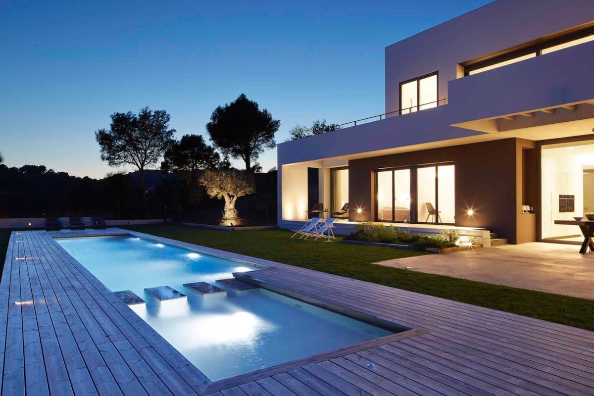 Modern architect villa 180° Panoramic Sea Views gallery image 2