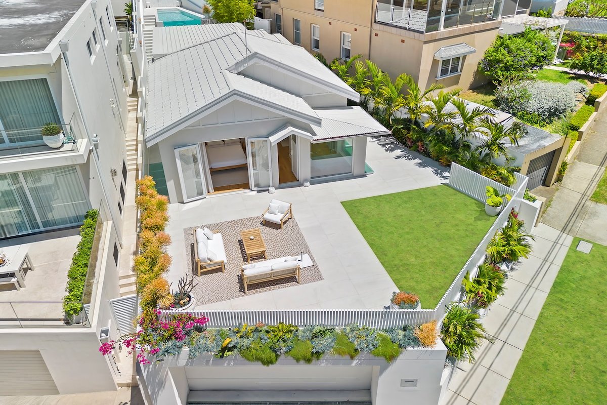 Clovelly Coastal Charm gallery image 3