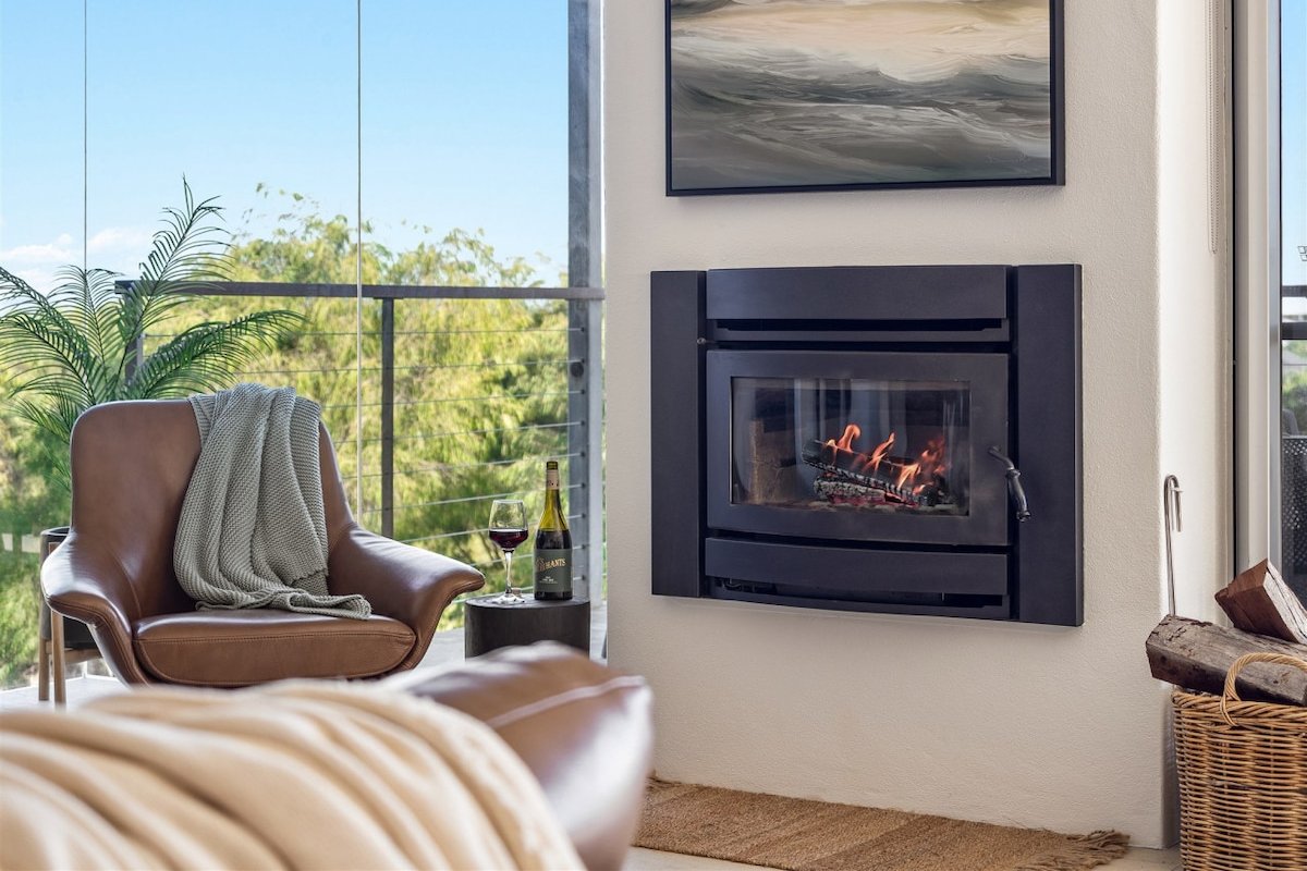 A La Plage | Ocean View Luxury | Family Friendly gallery image 5