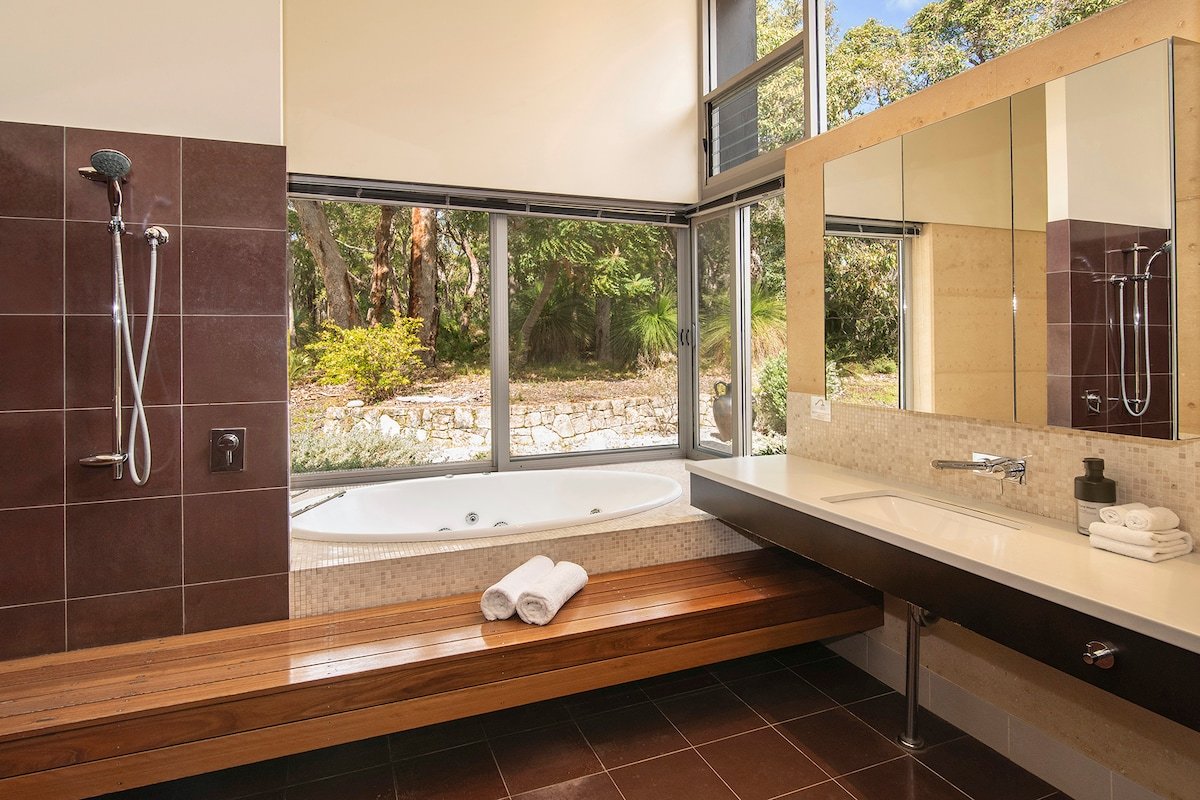 Selador- Couples Bush Retreat & Close To Town gallery image 3