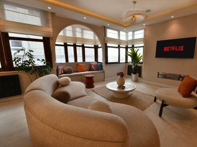 Chic &Modern 2BR .AC.@Taksim sq