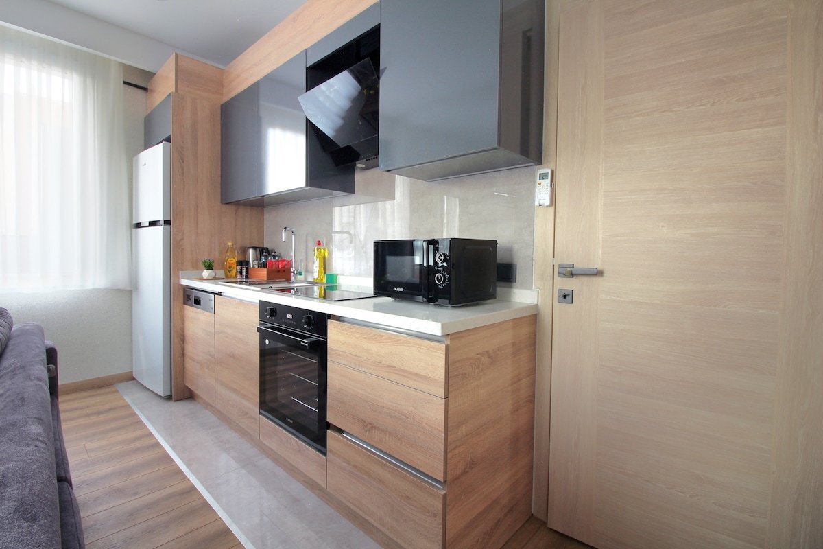 #9 Excellent 3BR Huge Flat in the Heart of Fatih gallery image 5