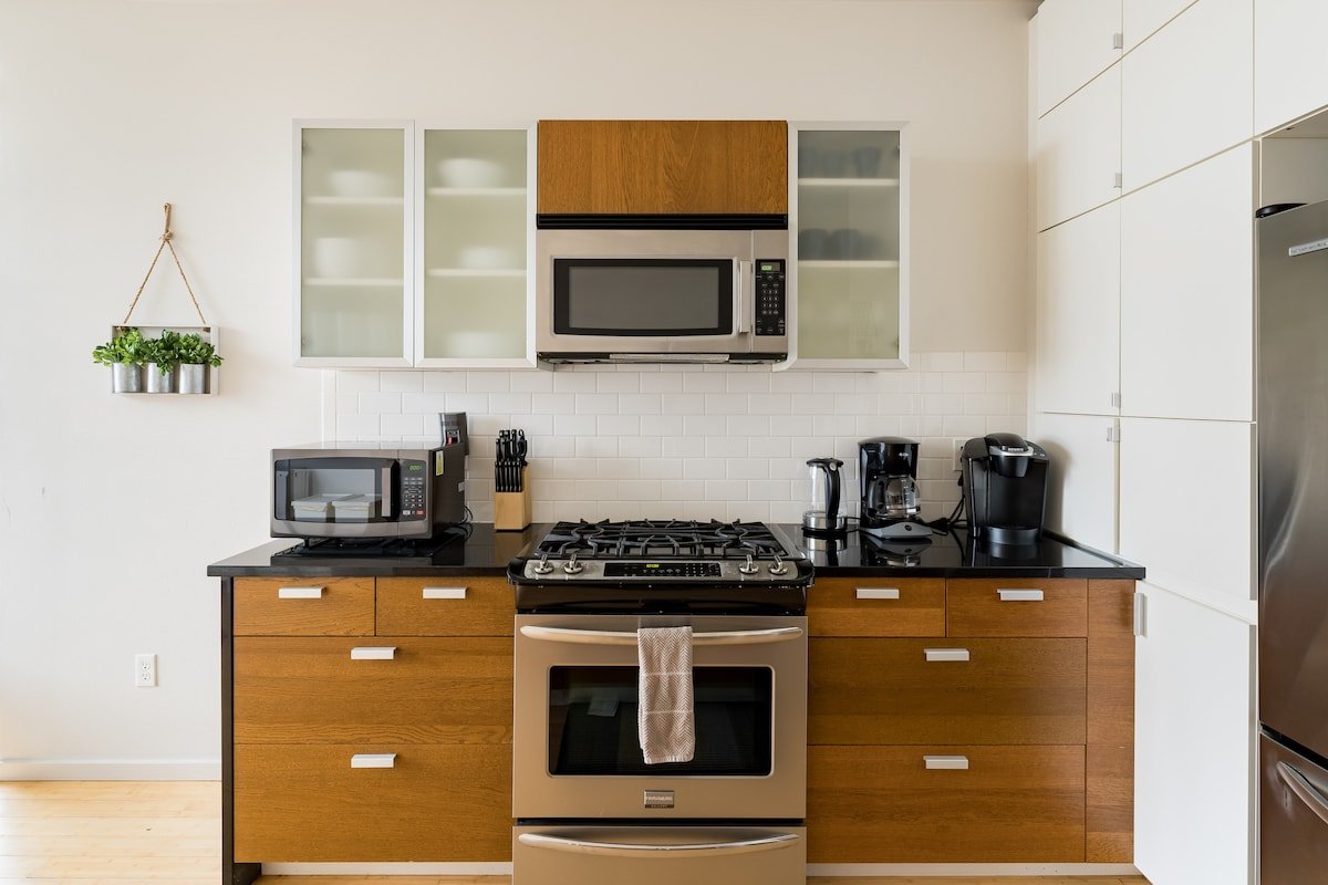 Spacious 3BR Capitol Hill Loft | Walk to Downtown gallery image 4