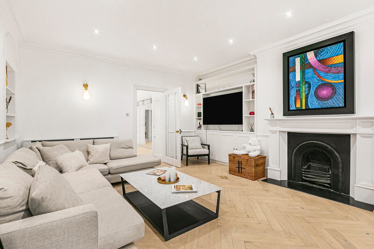 Knightsbridge 3-Bed | Next To Harrods with Patio