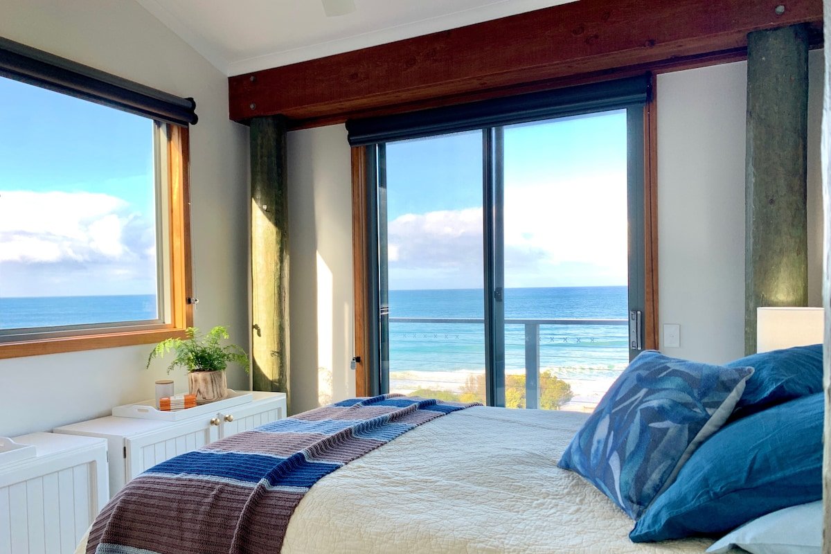 Surf Shack – Beach Front – 60 paces to the sand gallery image 4