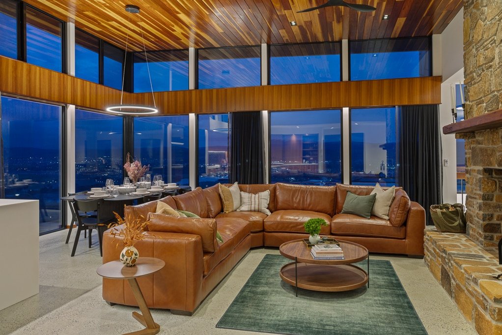 Lachlan Retreat Luxury Entertainer gallery image 3