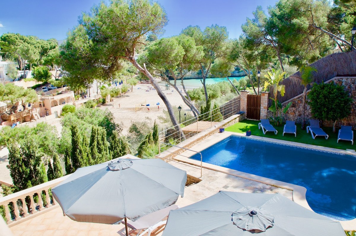 CASA CALA SANTAYI , ACCESO PRIVADO A LA PLAYA gallery image 4