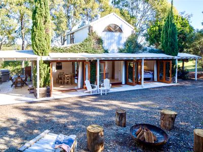 3 bedroom Lake View Barn at The Moorings Lakehouse