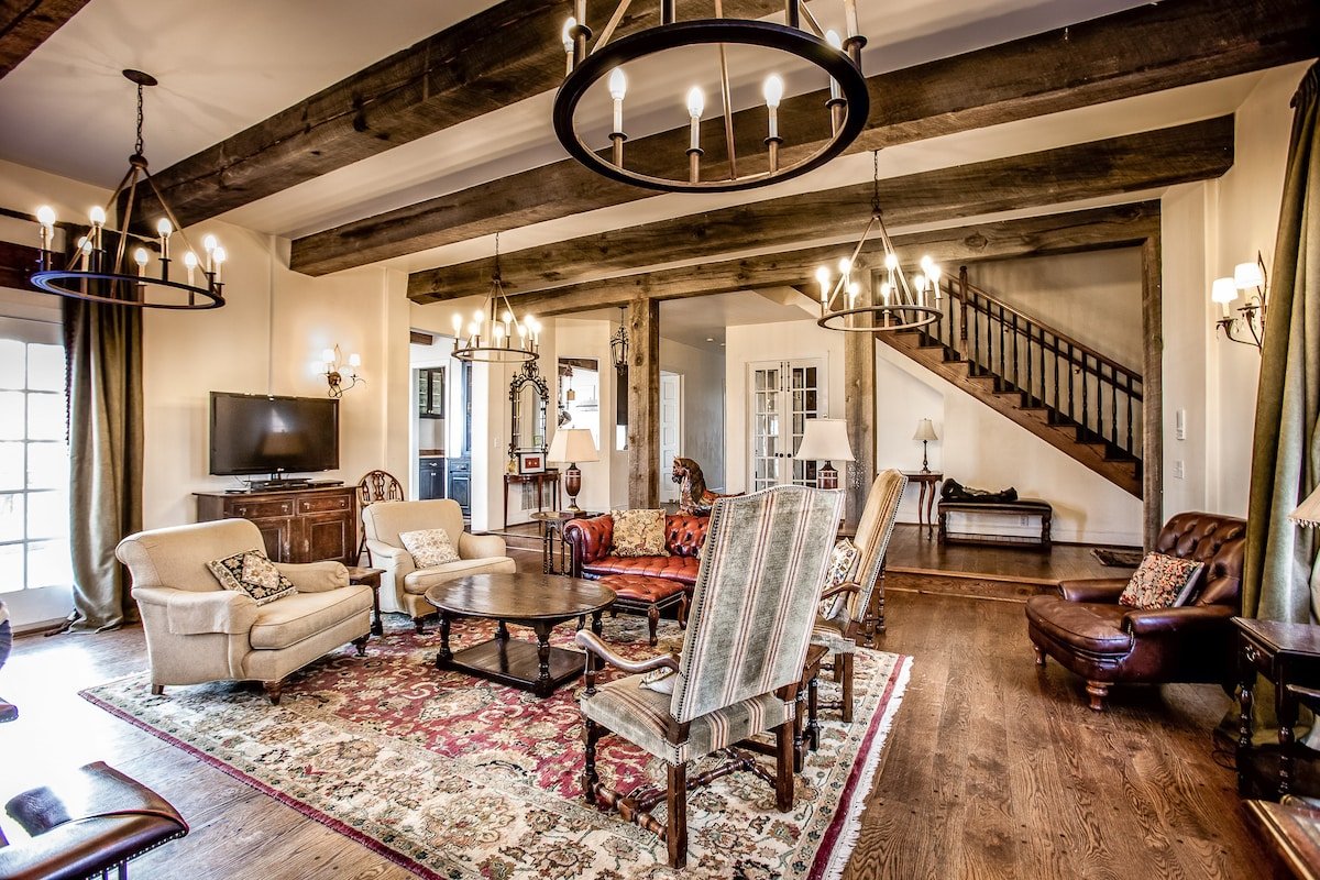 Twickenham House Mountain Estate gallery image 4