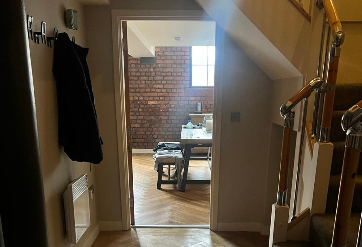 New York Loft Style Apartment gallery image 4